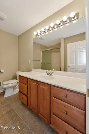 $249,900 | 32 Annabelle Place, Rotterdam, NY 12306