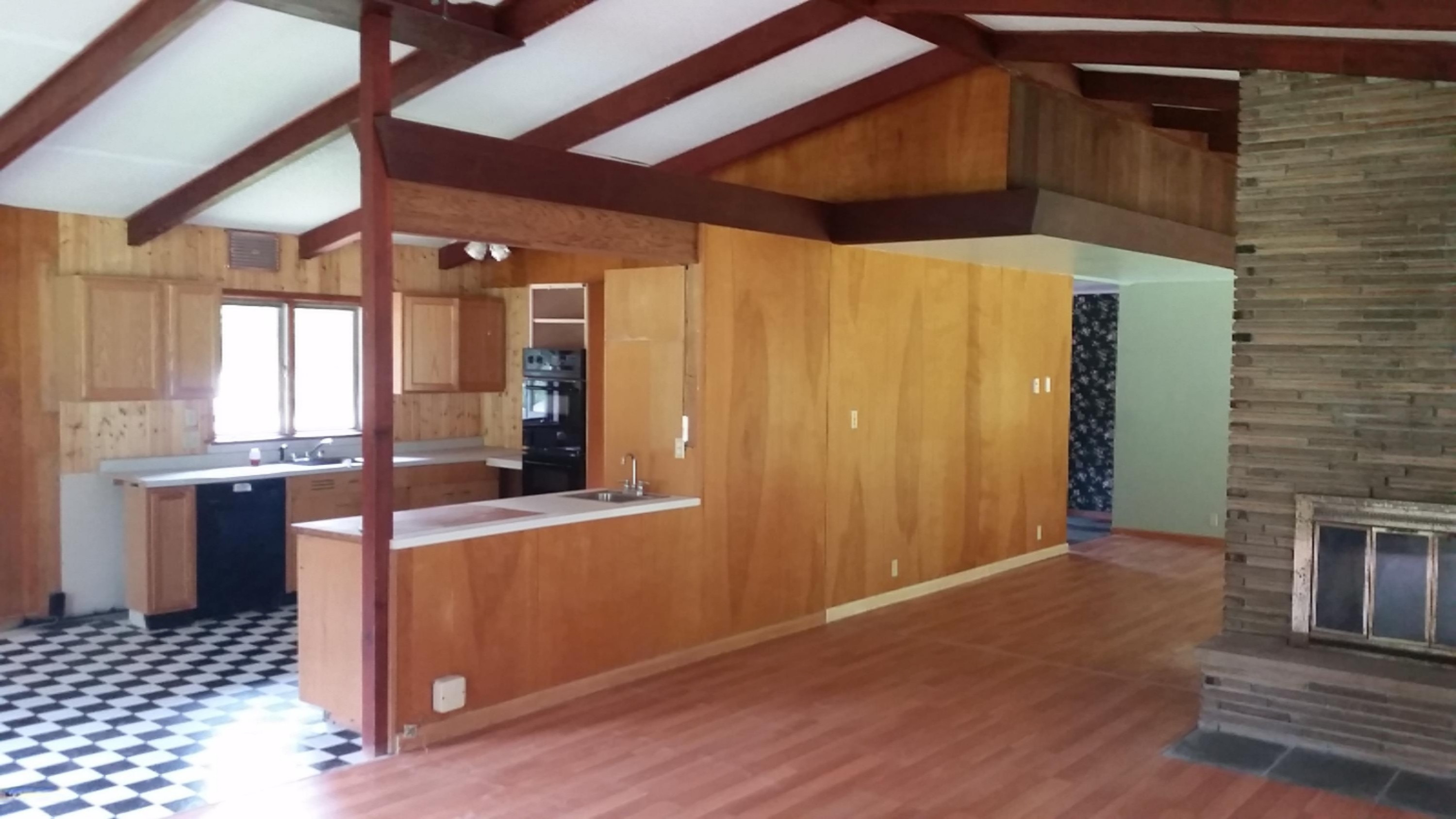 9761 Youngman Road Lakeview, MI 48850 - Photo 5 of 12 20150618_123830