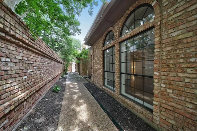 $800,000 | 12608 Breckenridge Drive, Dallas, TX 75230