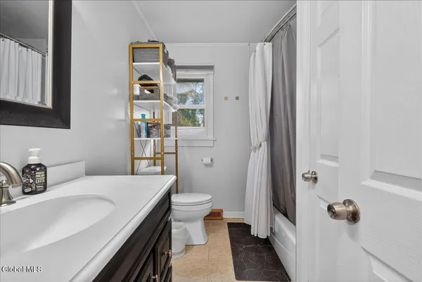 $348,000 | 205 East Palmer Avenue, Rotterdam, NY 12303