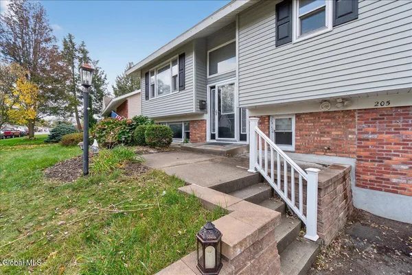 $348,000 | 205 East Palmer Avenue, Rotterdam, NY 12303