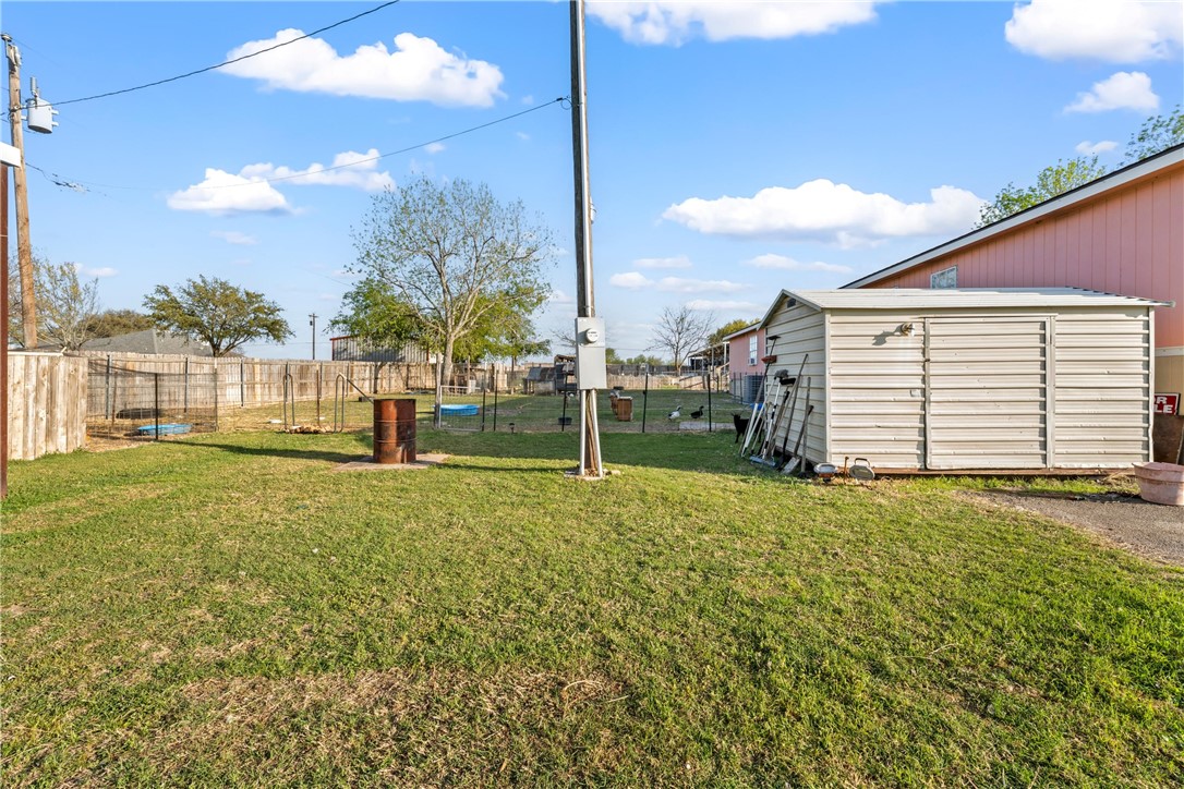 1412 North Agnes Wills Road Bruceville, TX 76630 - Photo 23 of 24