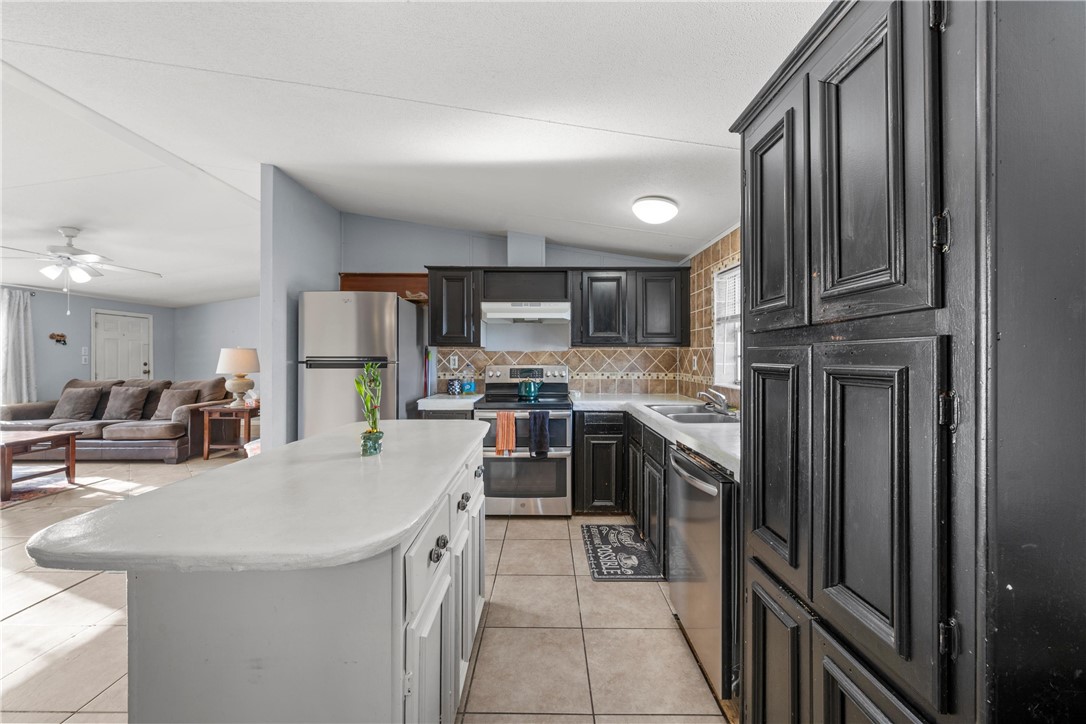 1412 North Agnes Wills Road Bruceville, TX 76630 - Photo 10 of 24