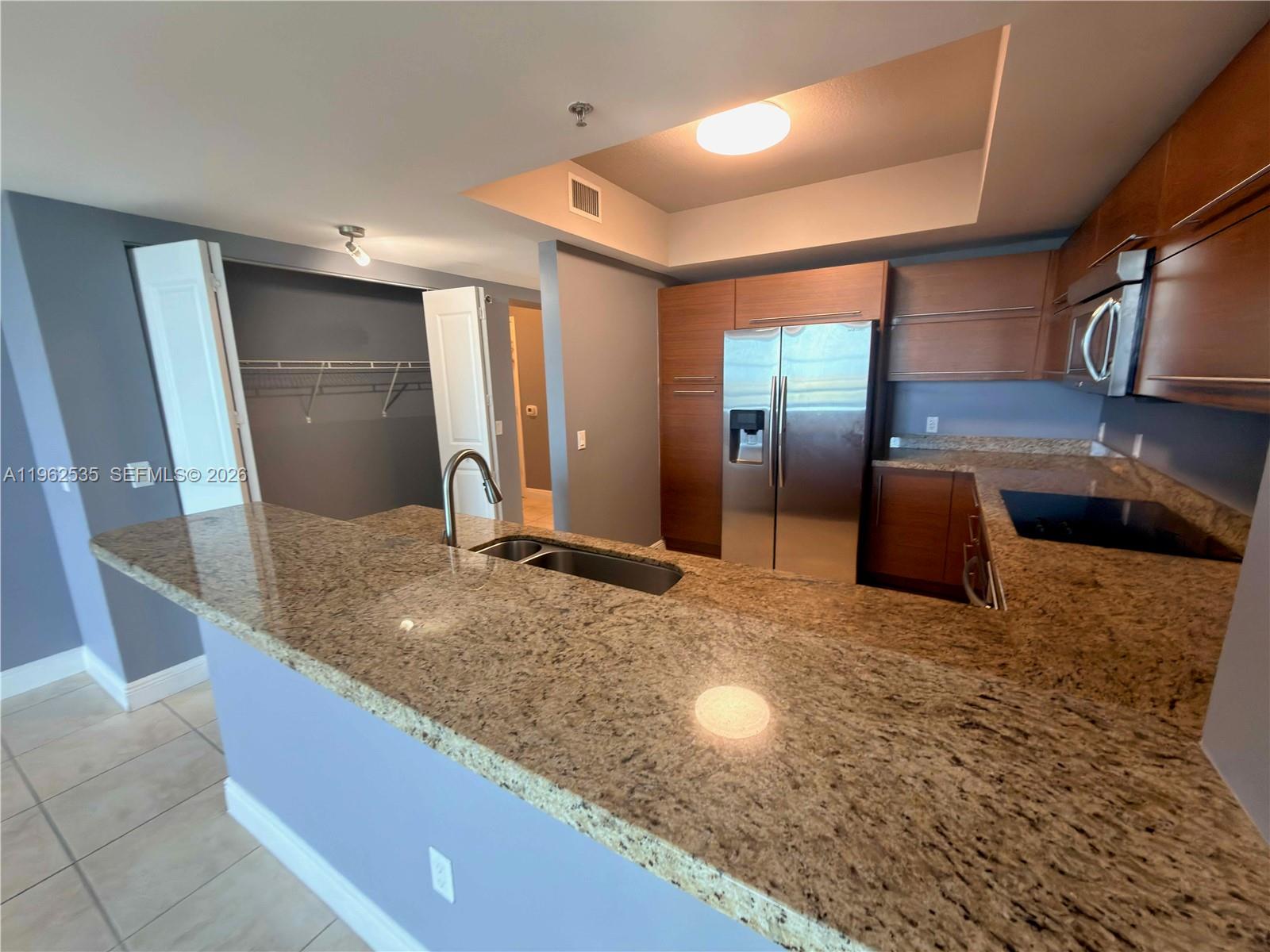 2641 North Flamingo Road, Unit 1701N Sunrise, FL 33323 - Photo 9 of 48