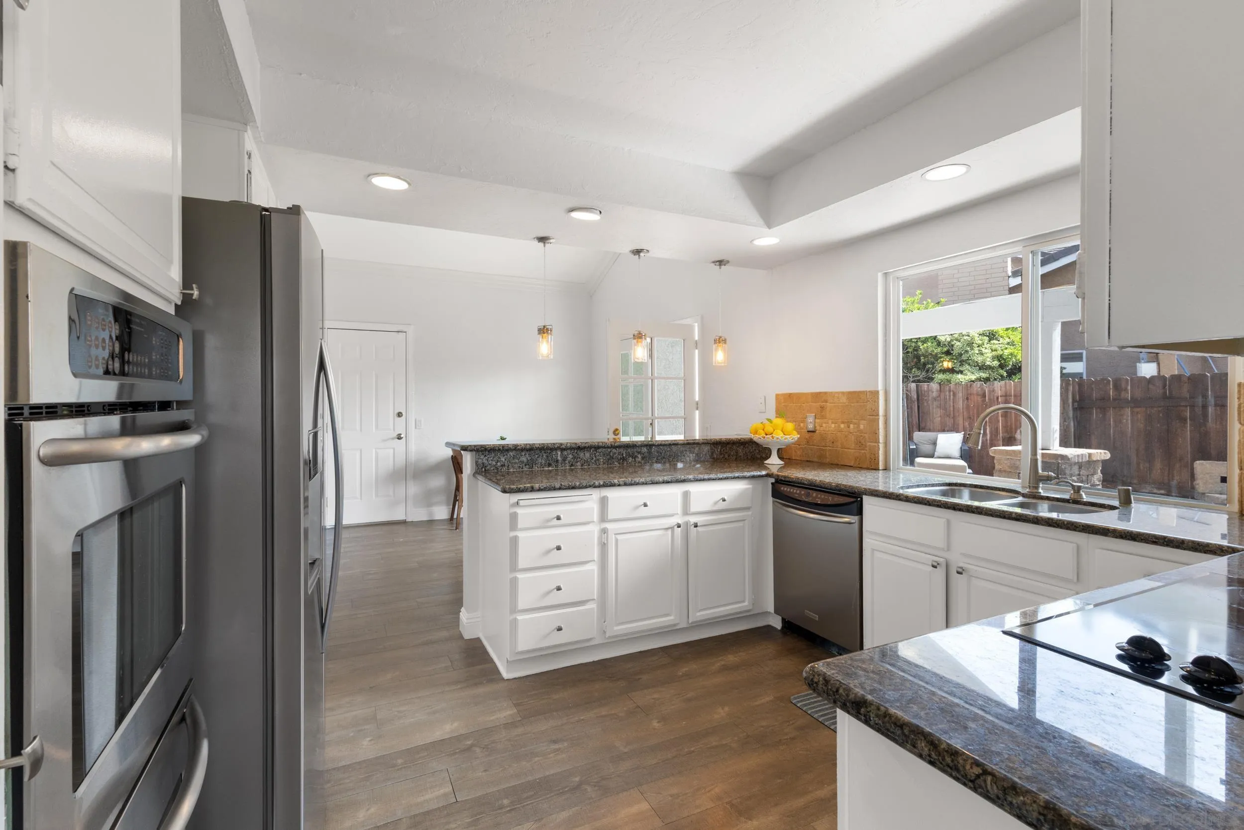761 Rocking Horse Road Vista, CA 92081 - Photo 15 of 53 Gallery Image 15
