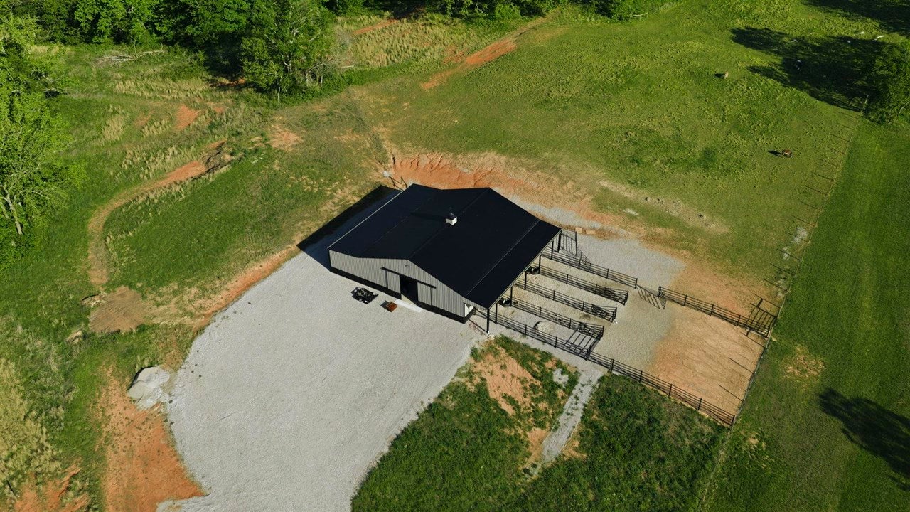 1185 Jack Smith Road Rockfield, KY 42274 - Photo 3 of 78 Gallery Image 3