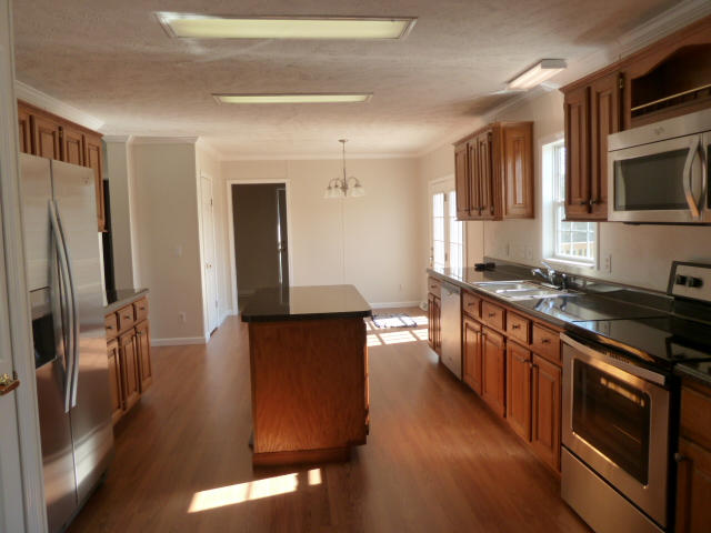 240 Oak Grove Road Sharps Chapel, TN 37866 - Photo 6 of 20 kitchen P1140274