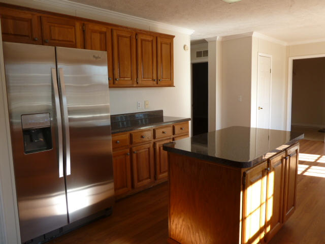 240 Oak Grove Road Sharps Chapel, TN 37866 - Photo 8 of 20 kitchen P1140276