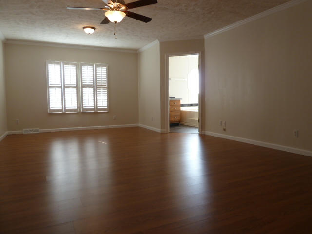 240 Oak Grove Road Sharps Chapel, TN 37866 - Photo 10 of 20 Master Br P1140271