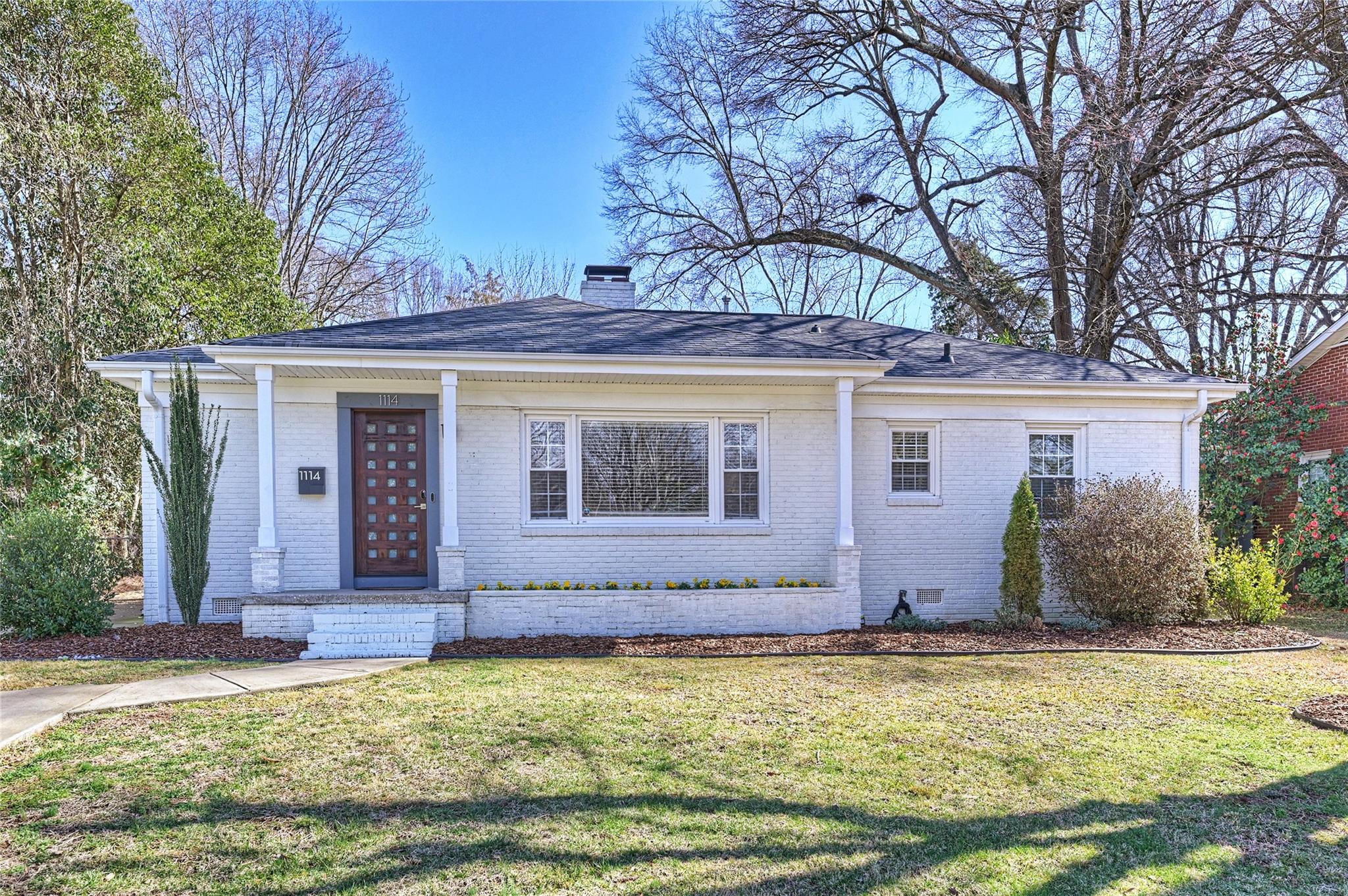 a front view of house with yard