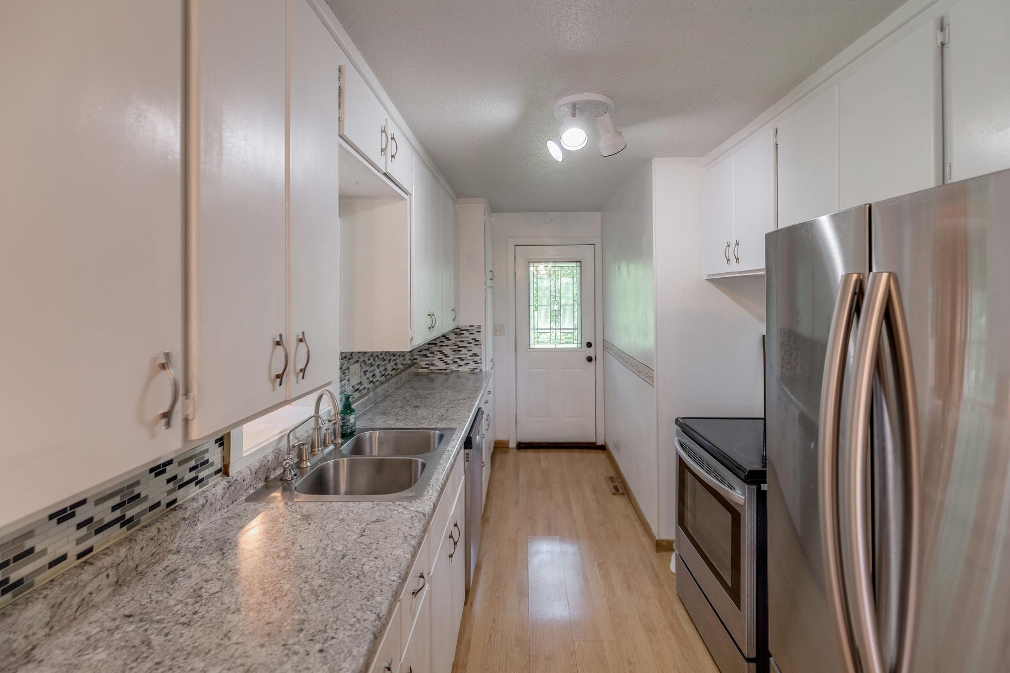 8127 Ridge Road Lake Shore, MN 56468 - Photo 4 of 32