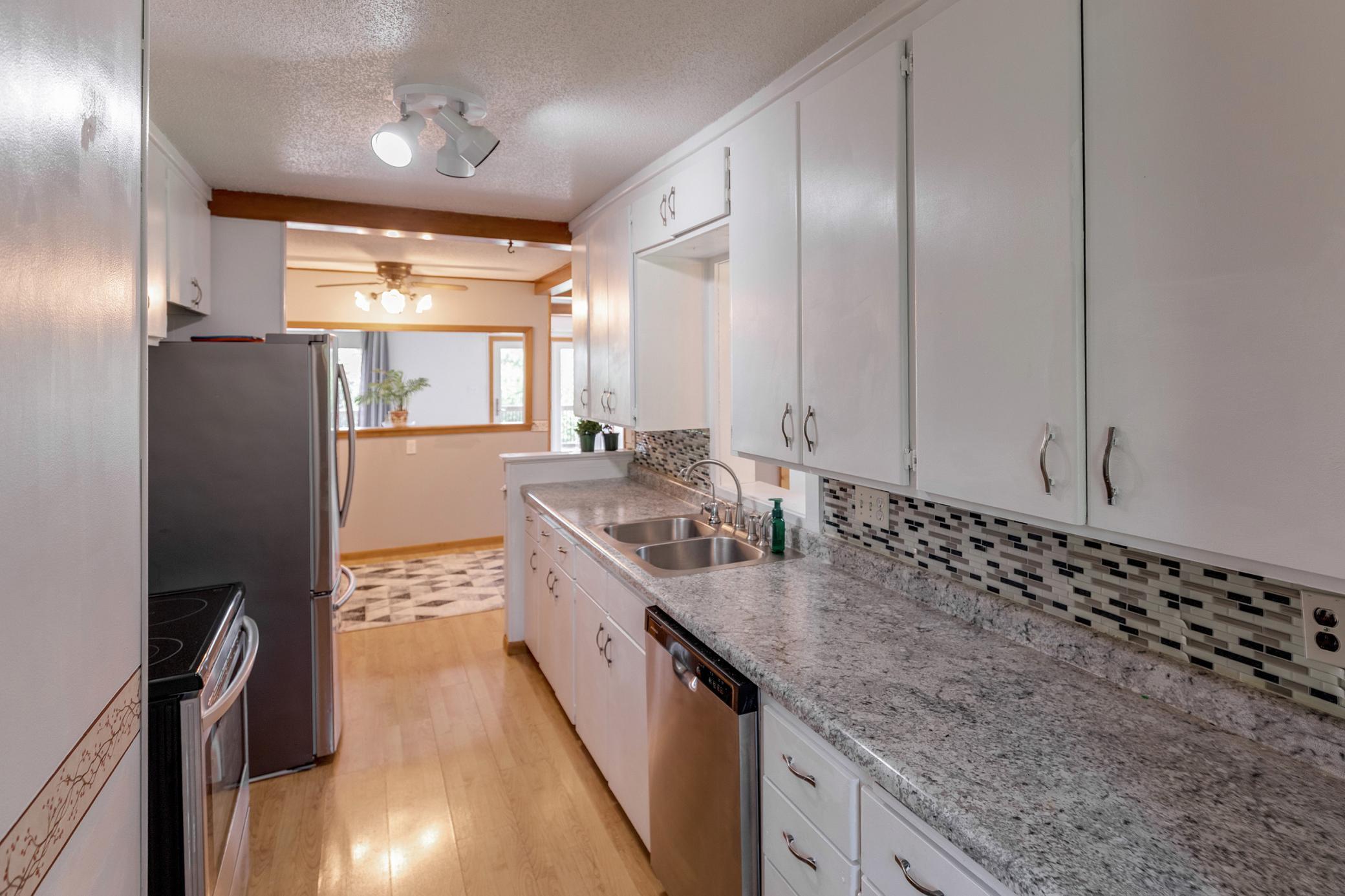 8127 Ridge Road Lake Shore, MN 56468 - Photo 6 of 32