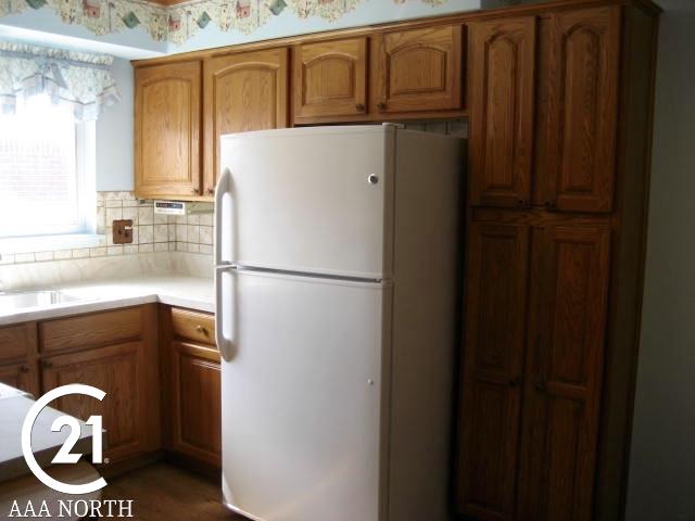 40940 Pickett Ridge Road Sterling Heights, MI 48313 - Photo 11 of 32