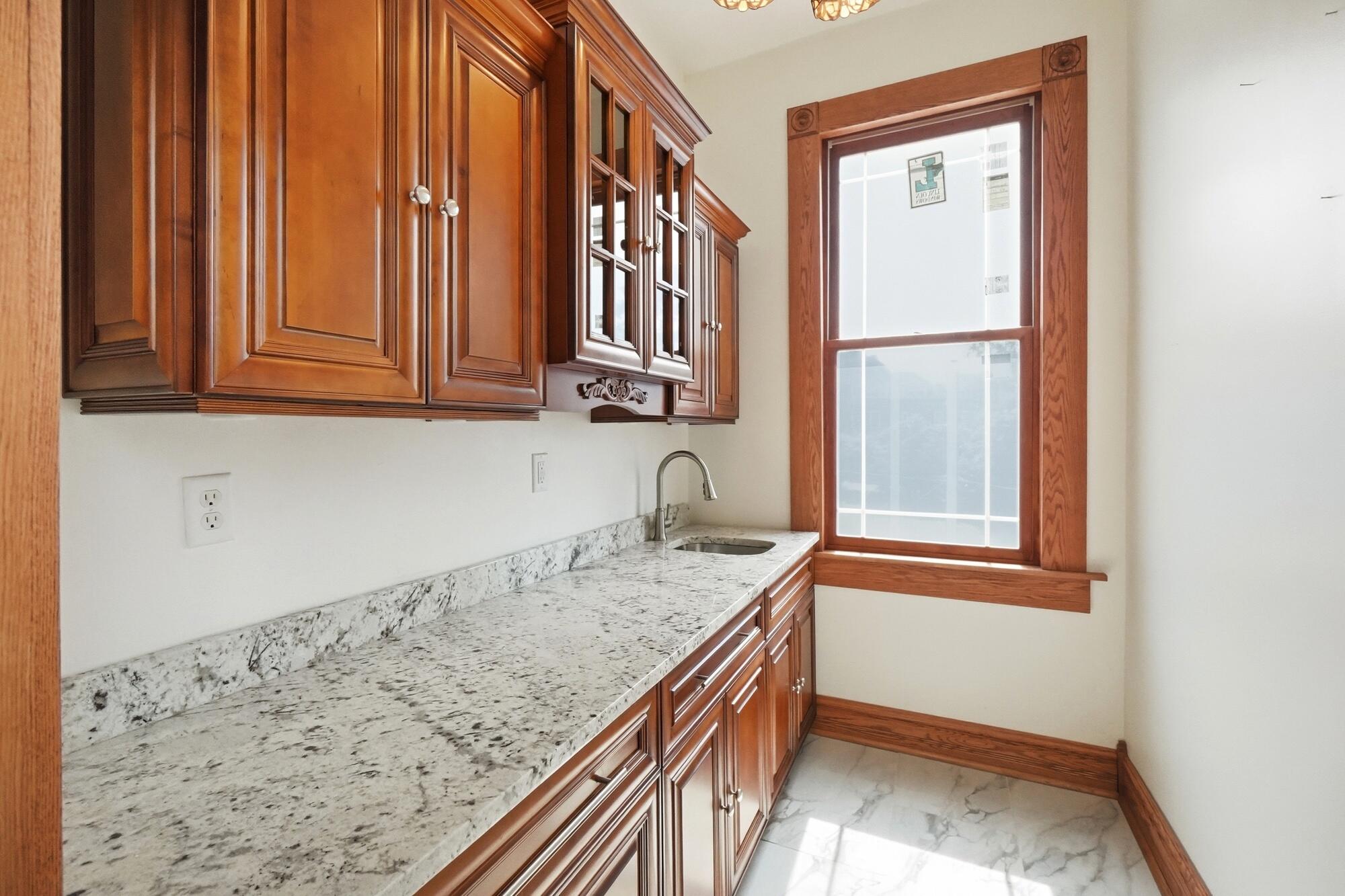 649 East High Street Springfield, OH 45505 - Photo 54 of 79 053