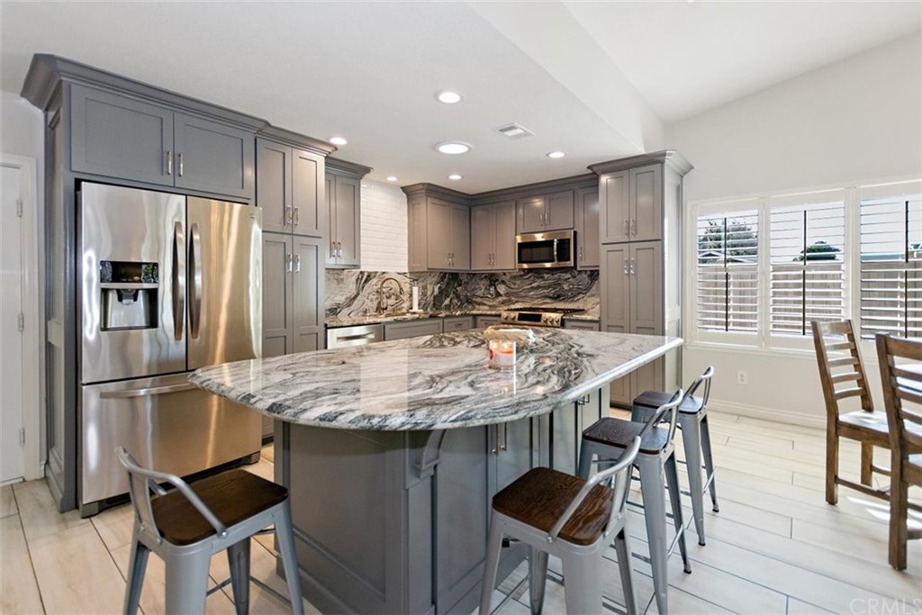 965 West Valencia Street Rialto, CA 92376 - Photo 1 of 1 Gallery Image 1