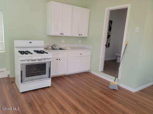 44514 Lowtree Avenue, Unit 3 Lancaster, CA 93534 - Photo 2 of 4 lowtree 2