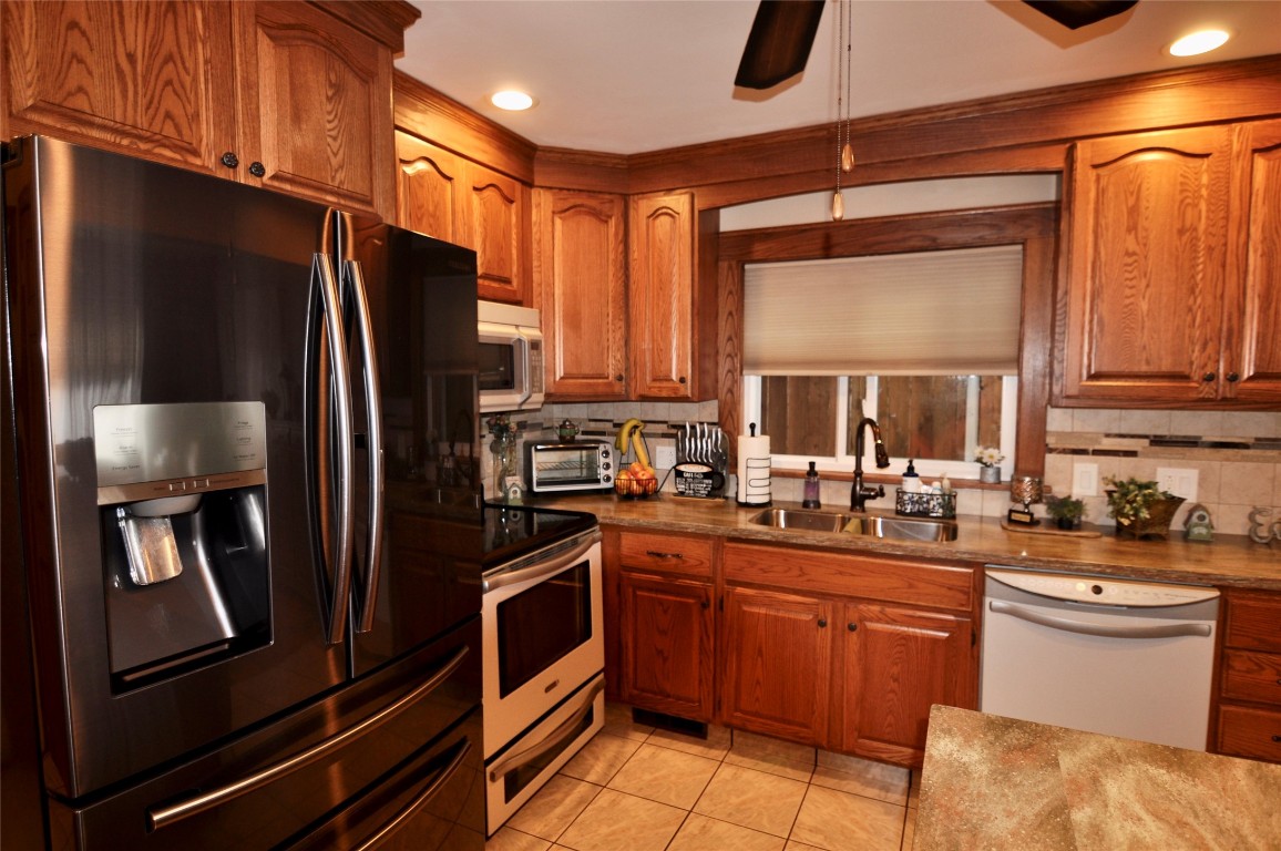 5 Brookfield Road Binghamton, NY 13903 - Photo 12 of 30 Gallery Image 12
