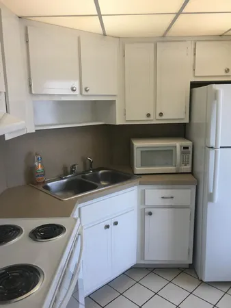 $1,500 | 1021 Crystal Lake Drive, Unit 106, Deerfield Beach, FL 33064