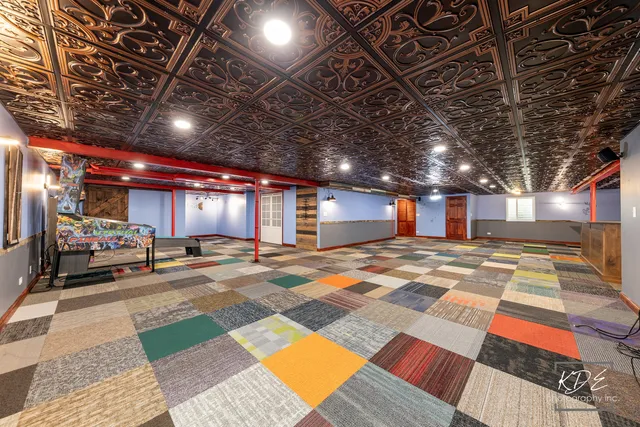 front view of house with a yard