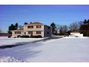 12 Roberts Road Litchfield, NH 03052 - Photo 2 of 5 Gallery Image 2