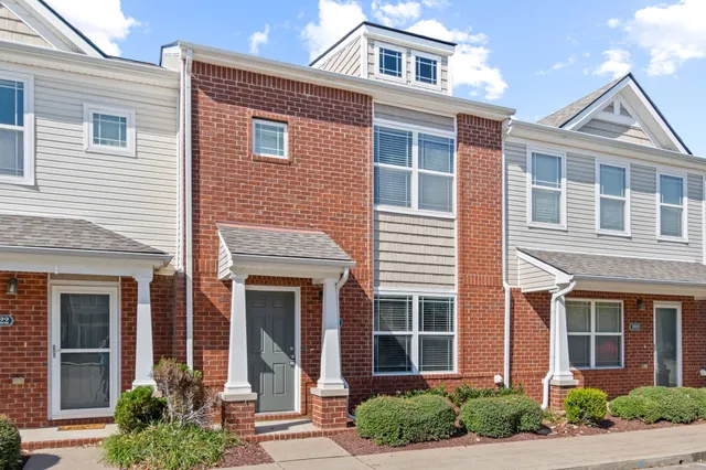 $1,400 | 1020 Somerset Springs Drive, Spring Hill, TN 37174