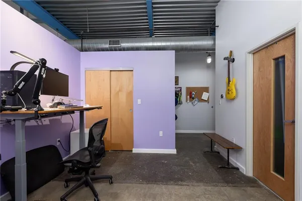 $330,000 | 522 Locust Lane, Unit 110, Kansas City, MO 64106