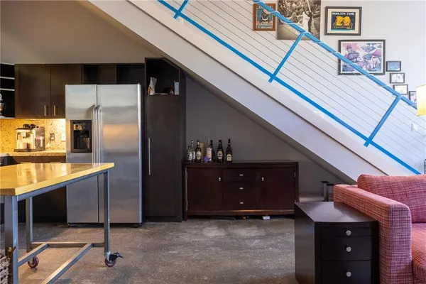 $330,000 | 522 Locust Lane, Unit 110, Kansas City, MO 64106