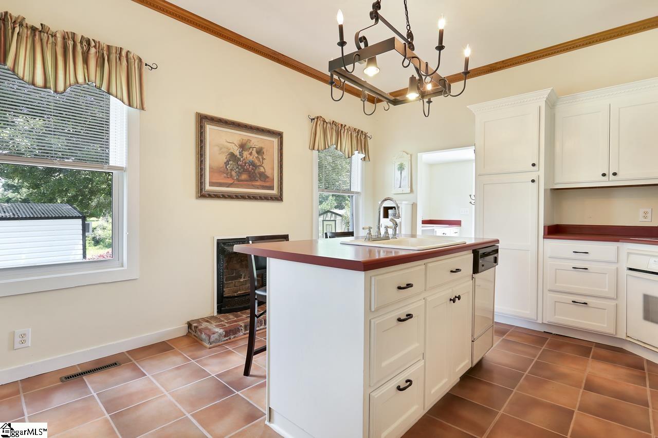 210 Bethany Road Simpsonville, SC 29681 - Photo 8 of 35 Gallery Image 8