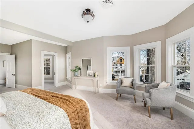 $899,000 | 61 Manchester Street, Nashua, NH 03064