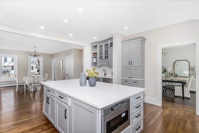 $899,000 | 61 Manchester Street, Nashua, NH 03064