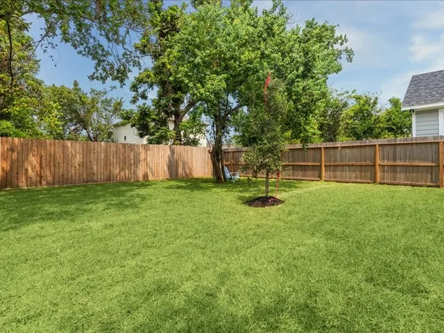 $2,900 | 915 East 37th Street, Houston, TX 77022