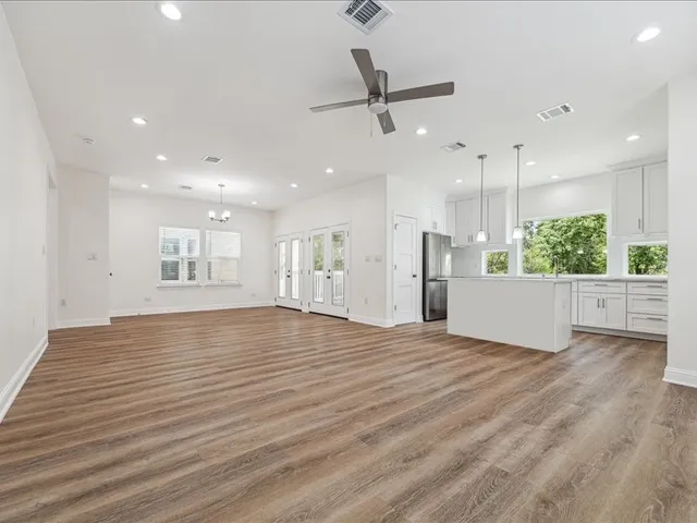 $2,900 | 915 East 37th Street, Houston, TX 77022