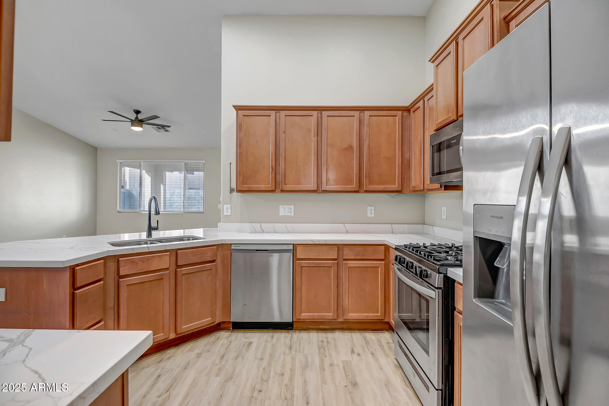 14456 West Boca Raton Road Surprise, AZ 85379 - Photo 11 of 30 DSC_7129