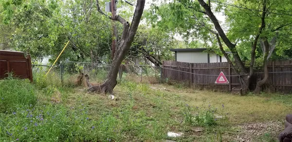 $1,900 | 2114 Ann Arbor Avenue, Unit B, Austin, TX 78704