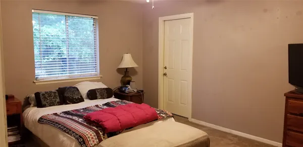 $1,900 | 2114 Ann Arbor Avenue, Unit B, Austin, TX 78704