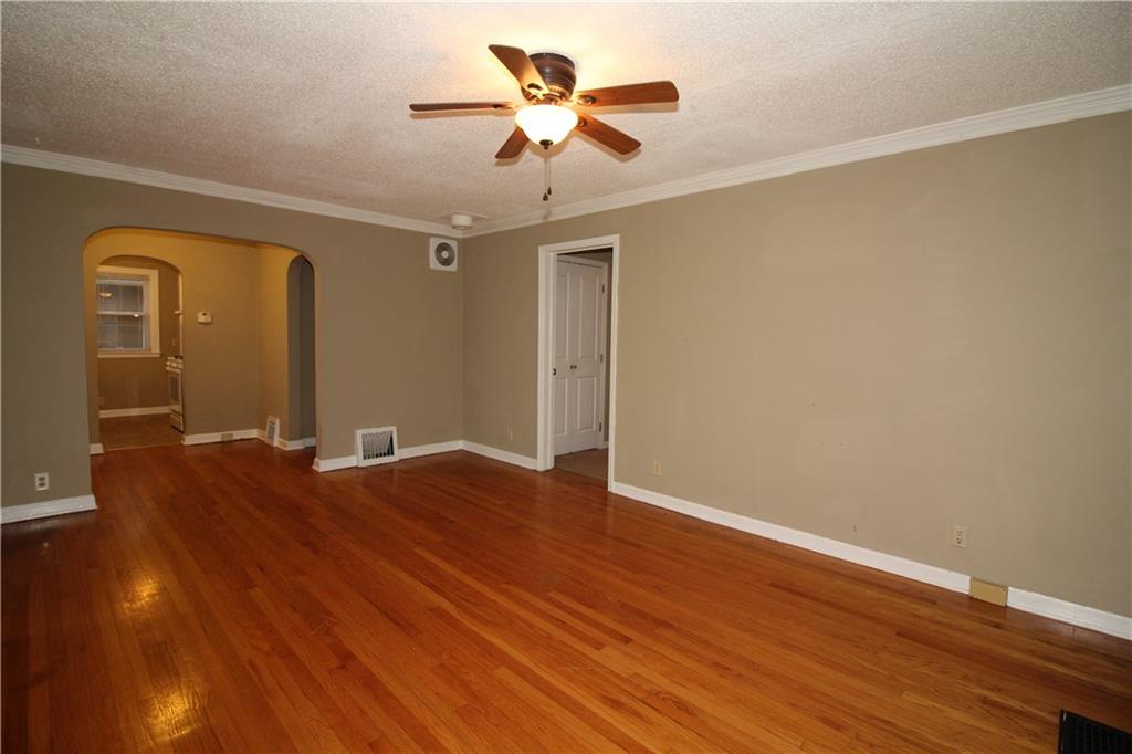 4200 Booth Street Kansas City, KS 66103 - Photo 3 of 10