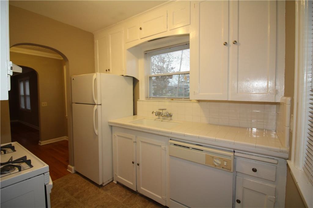 4200 Booth Street Kansas City, KS 66103 - Photo 5 of 10