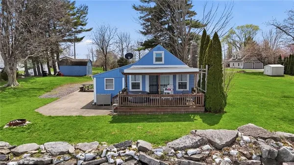 $279,900 | 16055 Lomond Shore West, Kendall, NY 14476