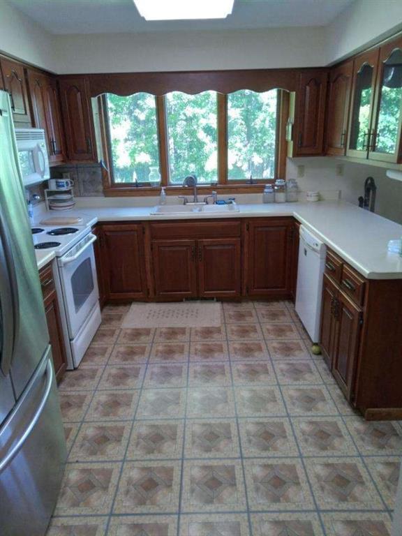 323 Plain Grove North Liberty Road Volant, PA 16156 - Photo 17 of 25 Gallery Image 17