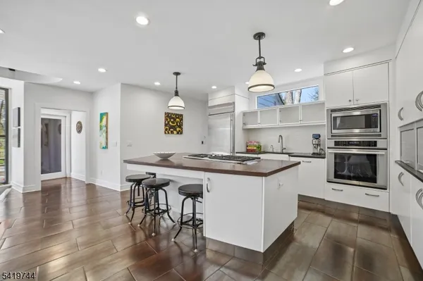 $2,499,000 | 55 Lakeview Avenue, Short Hills, NJ 07078