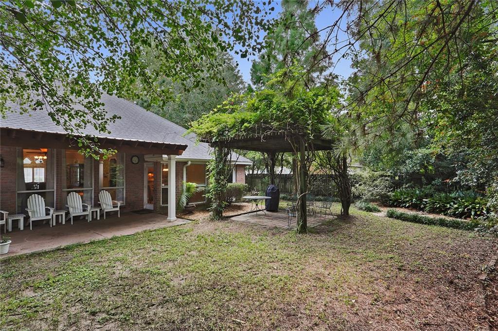 662 Rue Orleans Mandeville, LA 70471 - Photo 14 of 15 Gallery Image 14