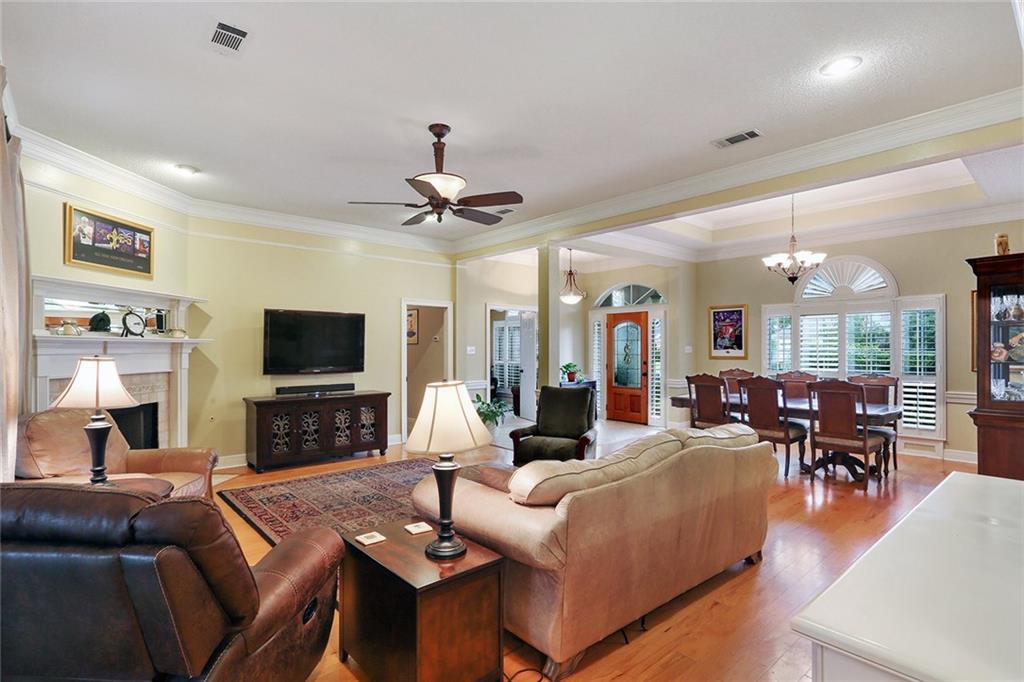 662 Rue Orleans Mandeville, LA 70471 - Photo 4 of 15 Gallery Image 4