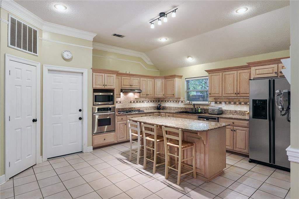 662 Rue Orleans Mandeville, LA 70471 - Photo 6 of 15 Gallery Image 6