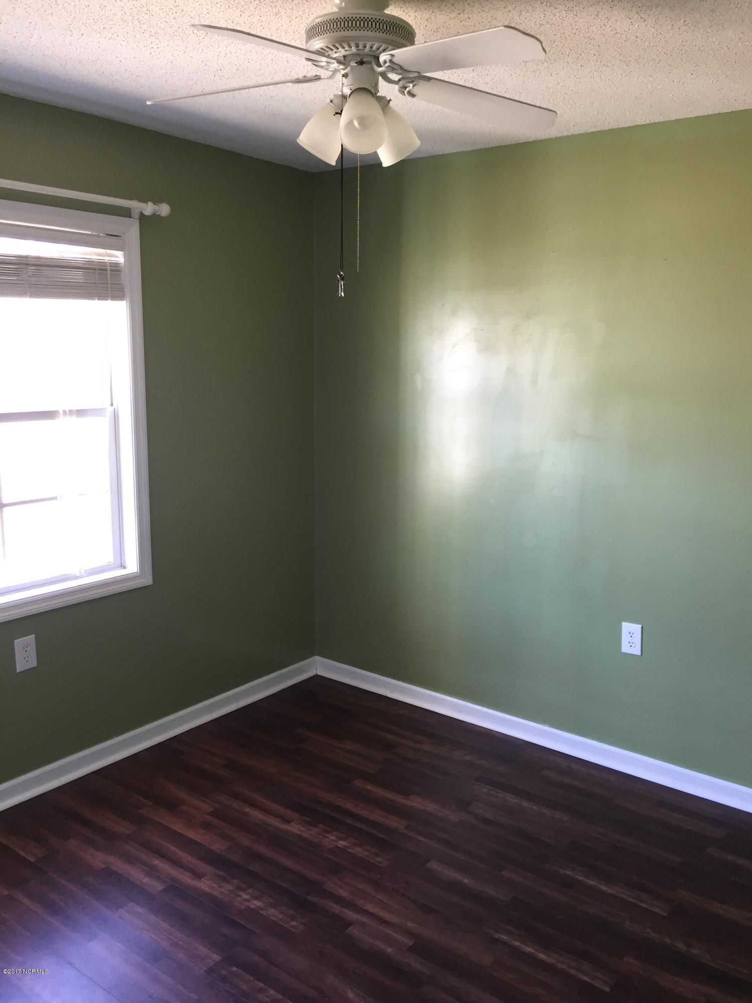 246 Zachary Lane Hubert, NC 28539 - Photo 12 of 15 2nd bedroom house for sale near Camp Lej