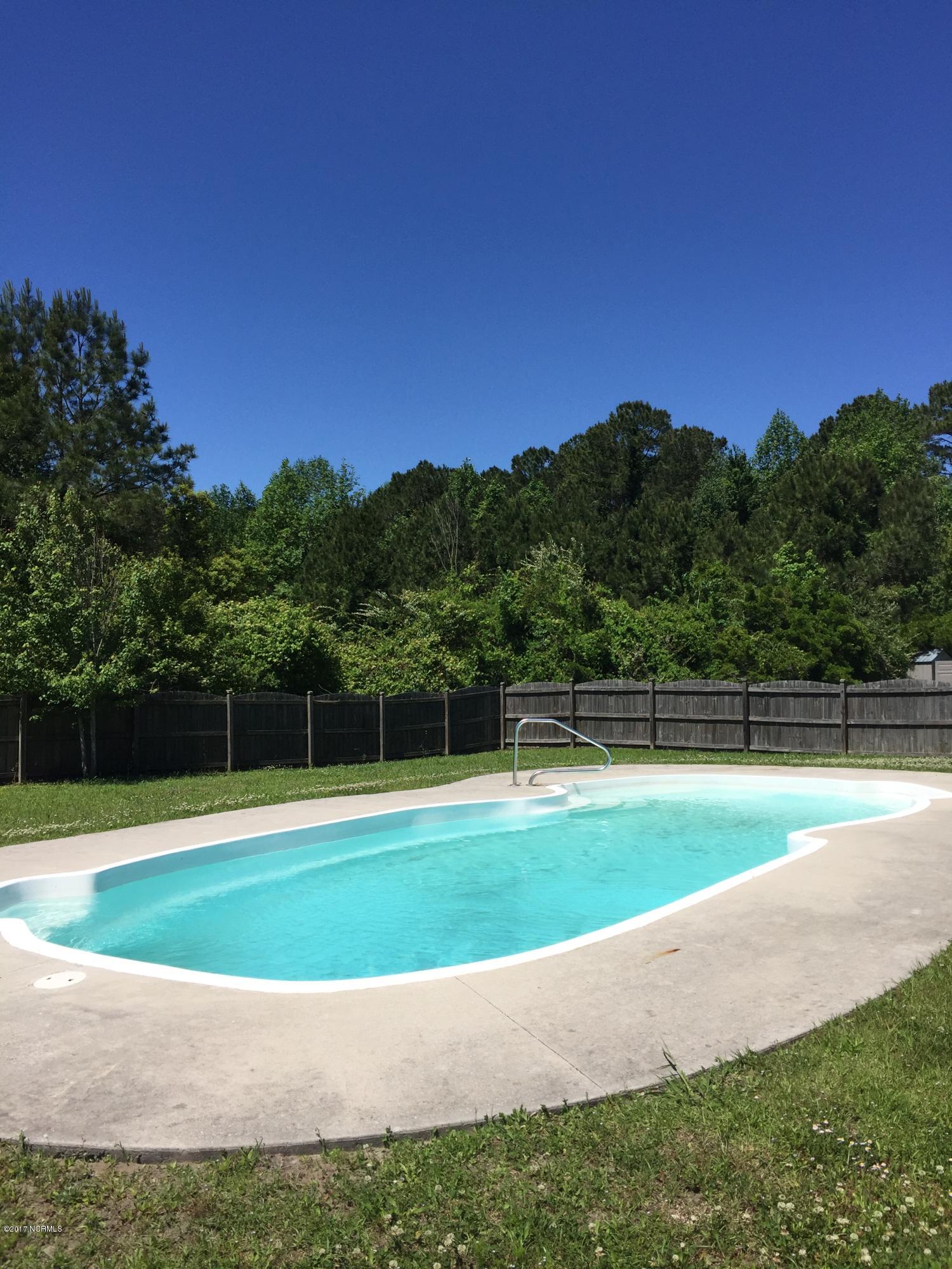 246 Zachary Lane Hubert, NC 28539 - Photo 2 of 15 In ground pool home for sale near Camp L
