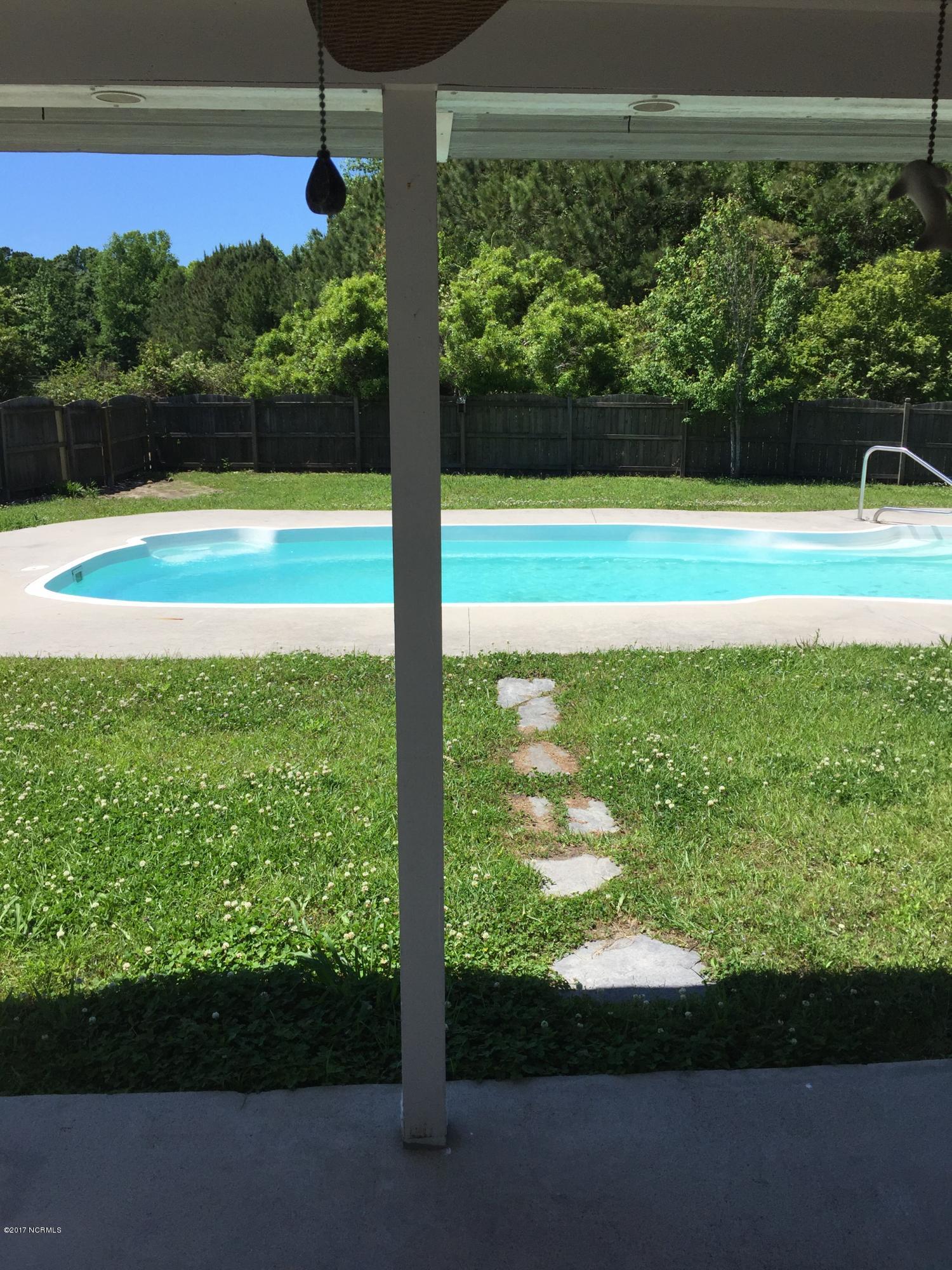 246 Zachary Lane Hubert, NC 28539 - Photo 3 of 15 Covered patio looking at pool