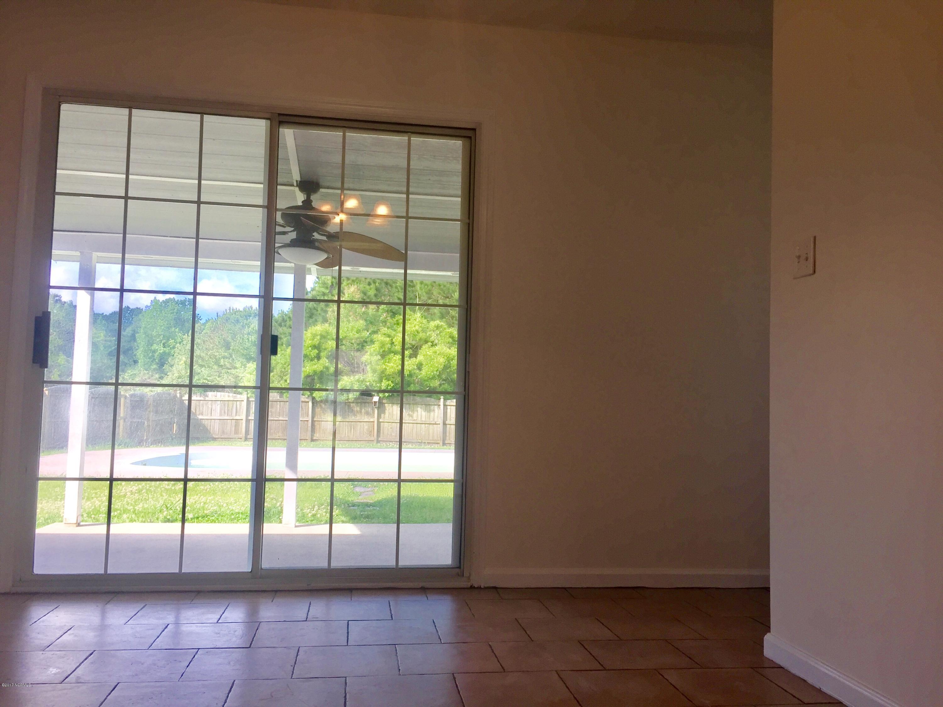 246 Zachary Lane Hubert, NC 28539 - Photo 10 of 15 IMG_5070