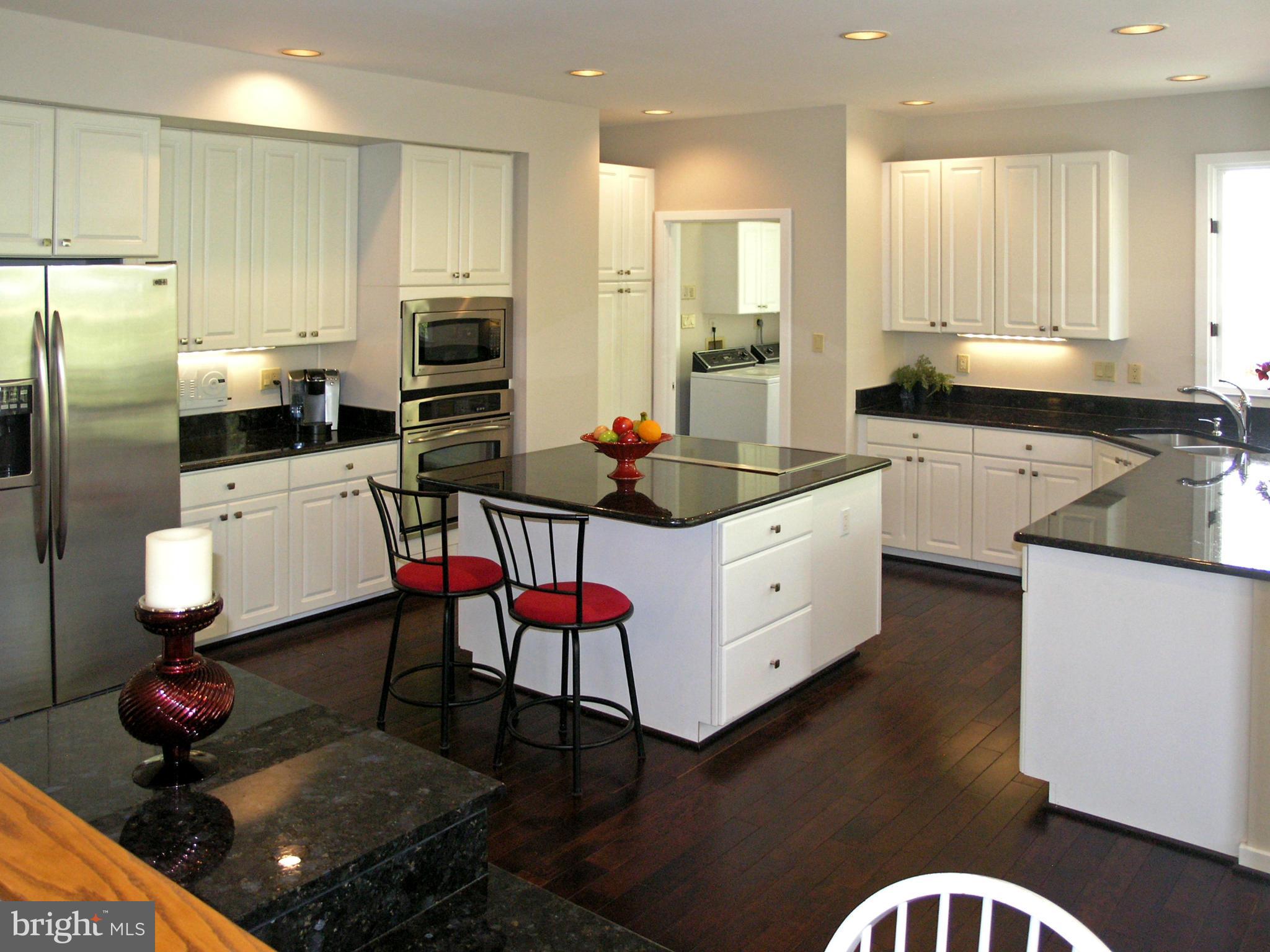 11301 Woodbrook Lane Reston, VA 20194 - Photo 12 of 30 Kitchen