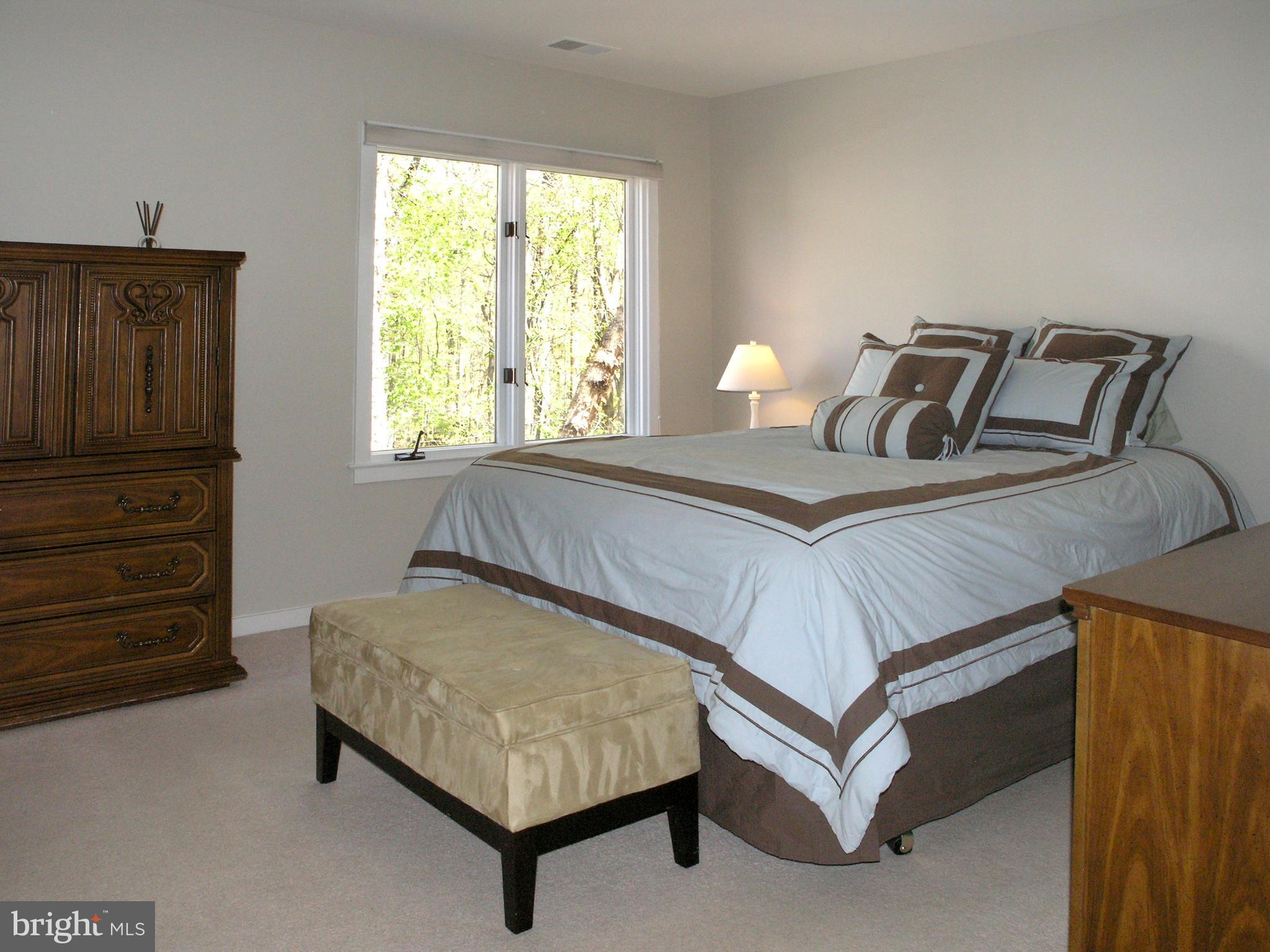 11301 Woodbrook Lane Reston, VA 20194 - Photo 20 of 30 Bedroom 3