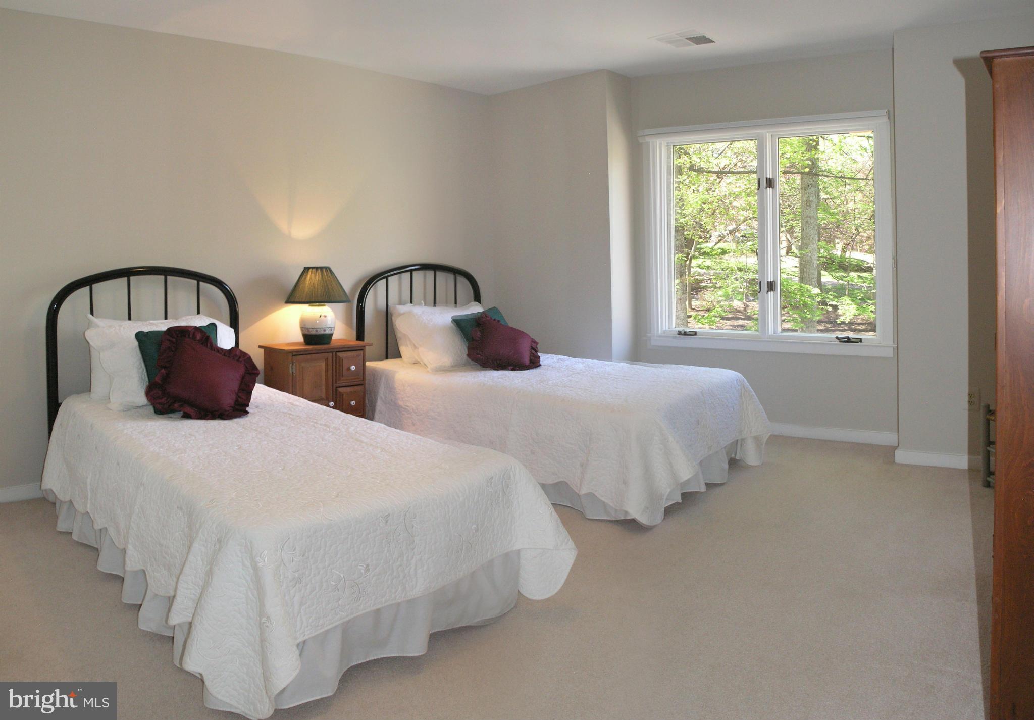 11301 Woodbrook Lane Reston, VA 20194 - Photo 21 of 30 Bedroom 4